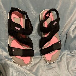 SALE🥰Ryka Sandals